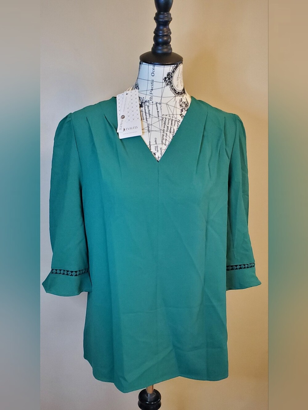 EVALESS Womens Large Green V Neck Blouse NWT Half Sleeve Lace Trim Office Top